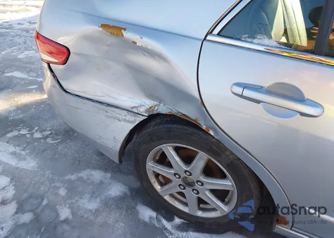 2004 Honda Accord 3.0 Ex from USA, damaged, VIN 1HGCM66584A026063